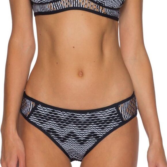 BECCA Reveal Hipster Bikini Bottoms! - Picture 1 of 8
